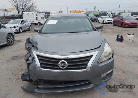 2015 Nissan Altima 2.5 S z USA, uszkodzony, nr VIN 1N4AL3AP5FC494071